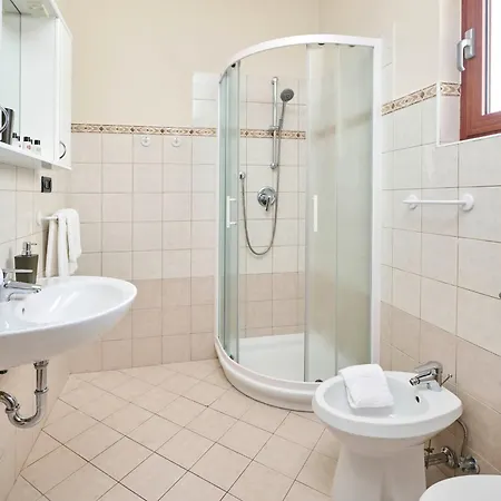 Rooms And Apartments Dobravac Rovinj Exterior photo
